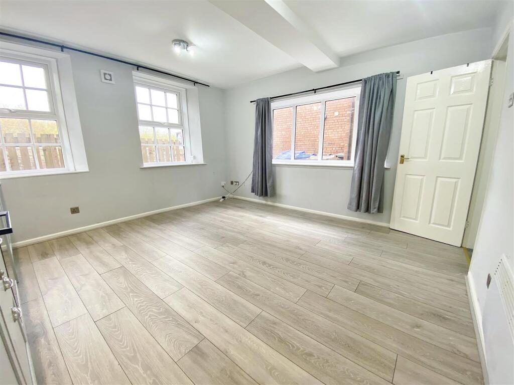 Kitchen/Lounge