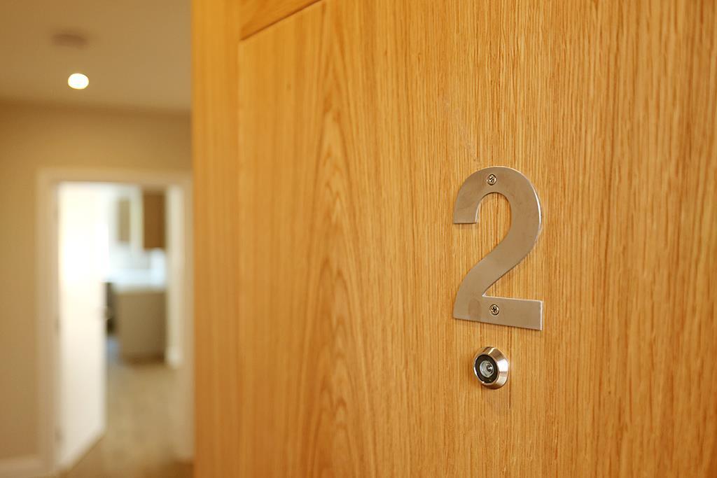 1-CobhamRd-Apt-2-Kitchen-7644.jpg
