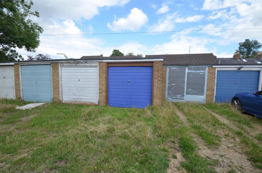 Garage.jpg