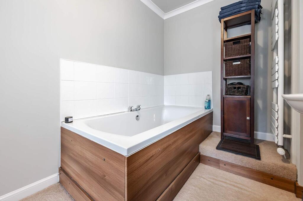 Ensuite