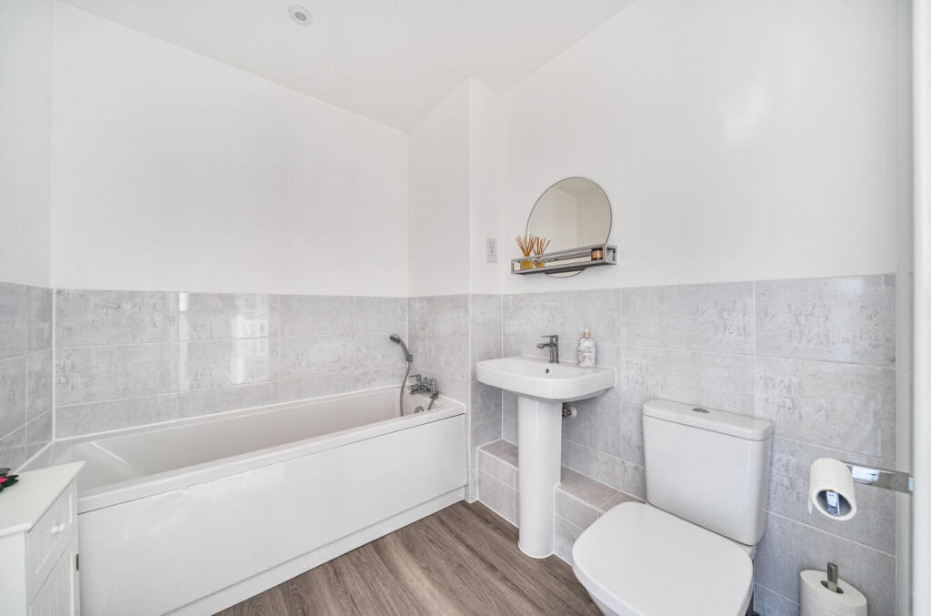 1348840-9-68bef52...