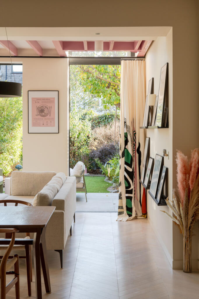 242614 - Wellington Road, London E11 - high res...