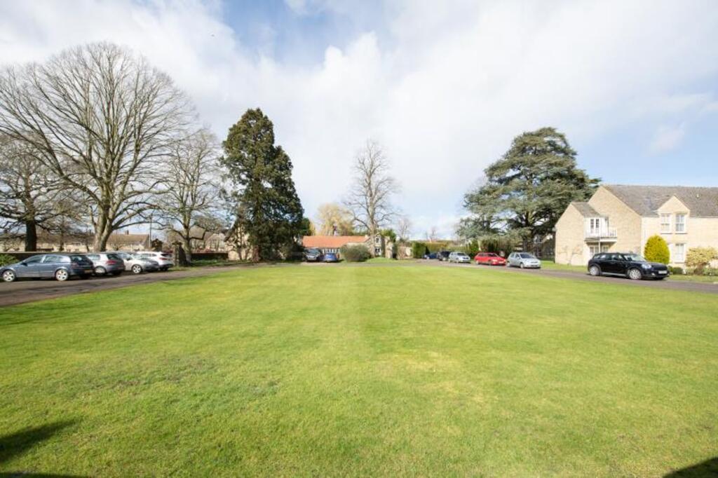 Communal Grounds