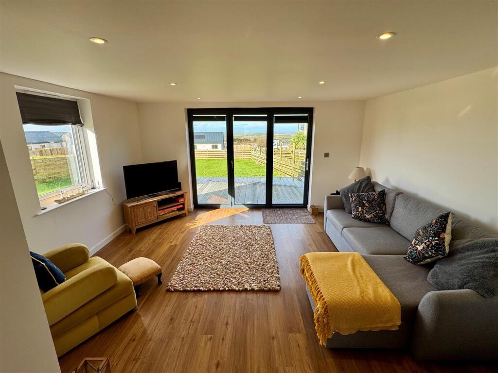 4 Higher Fraddon Lounge Area