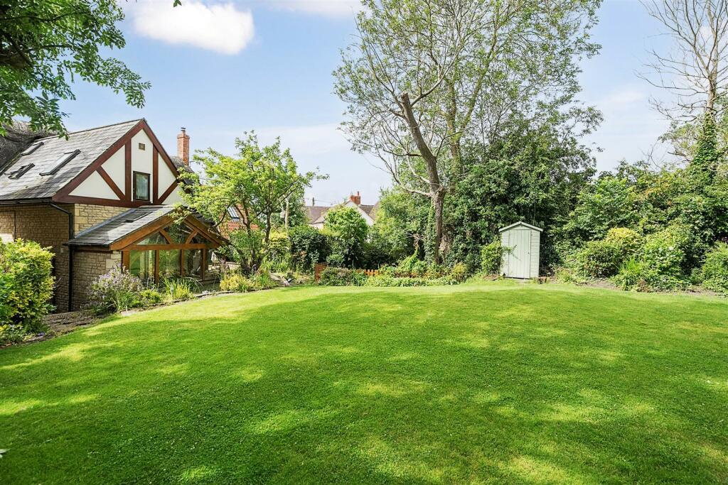Thatch Cottage, Paulerspury