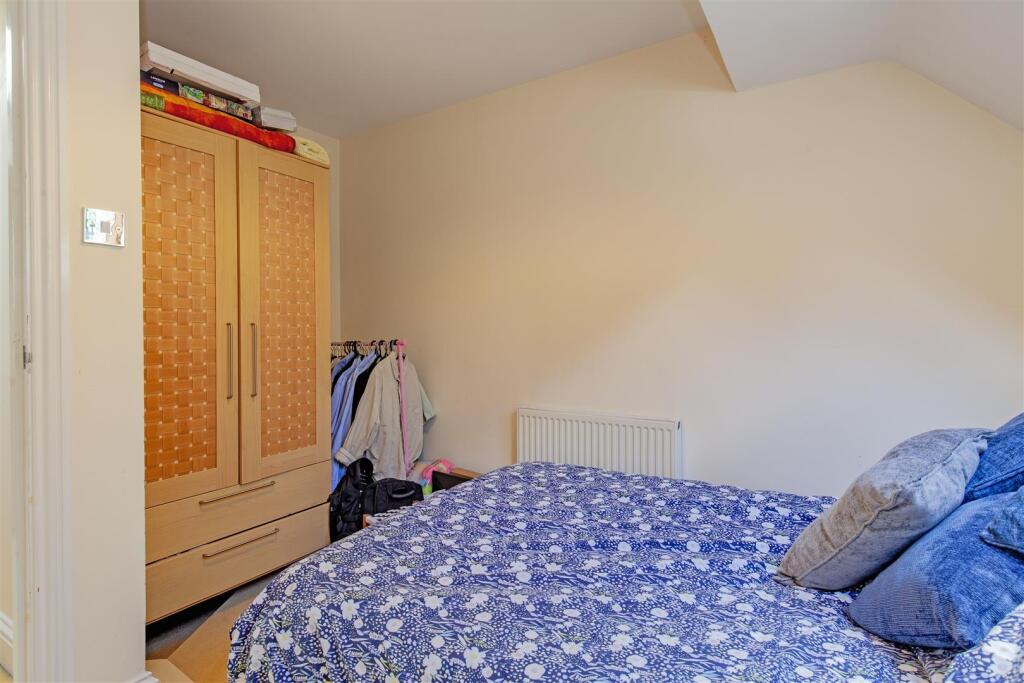 Bedroom 2-1.jpg