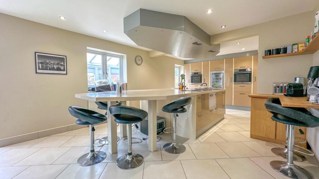 Hamlet Close - Image-9.jpg