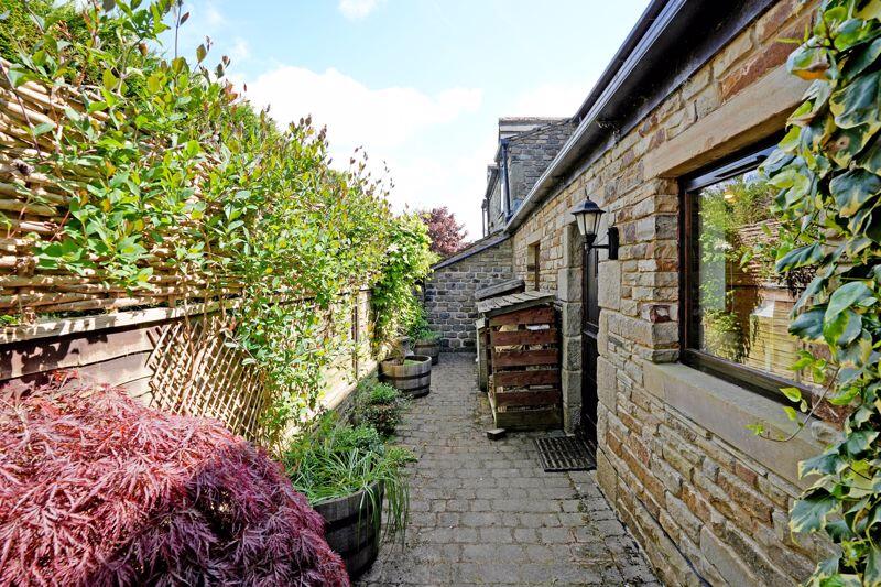 Log Store &amp; Rear Entry 