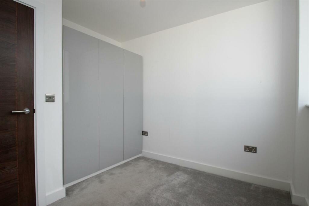 Bedroom 2 Aspect 2