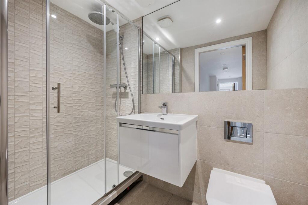En-Suite shower room