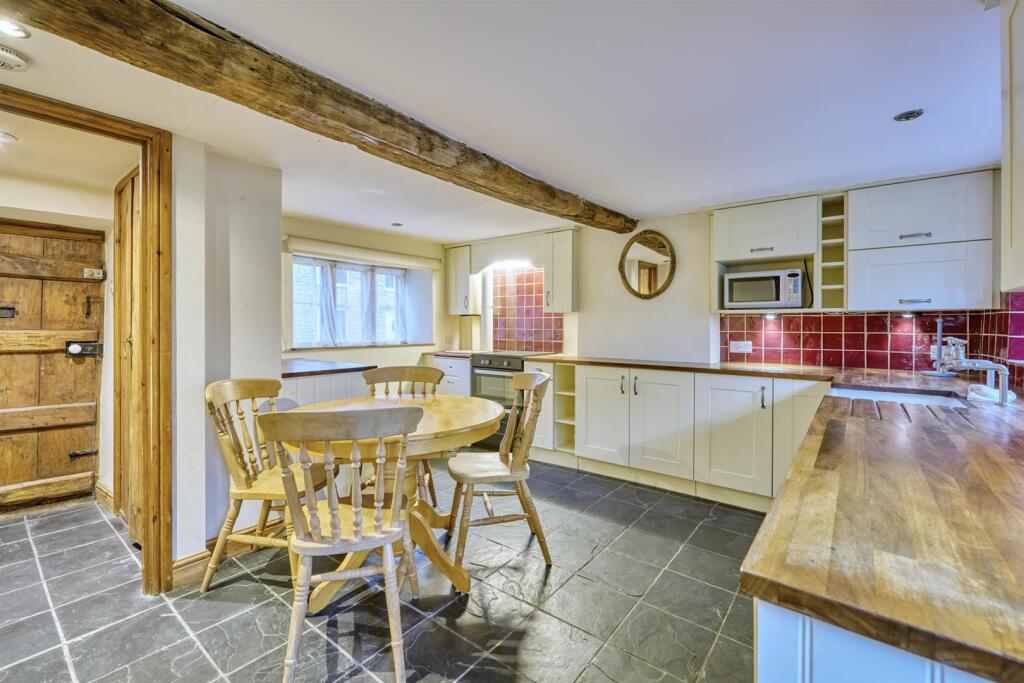 10-The Cottage Poleb