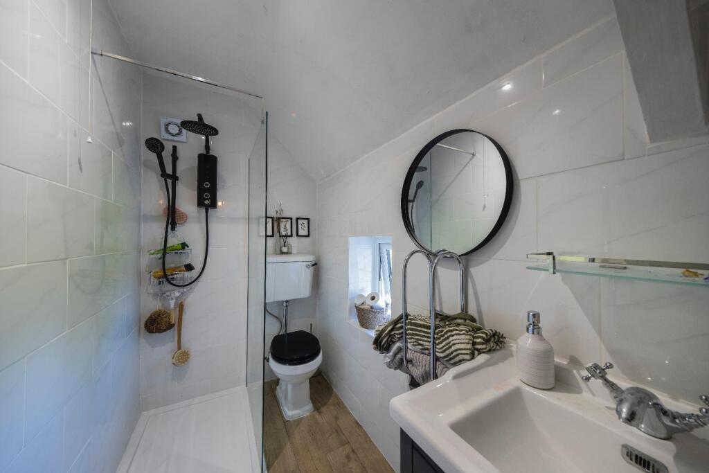 3 Manor Cottages-029.JPG