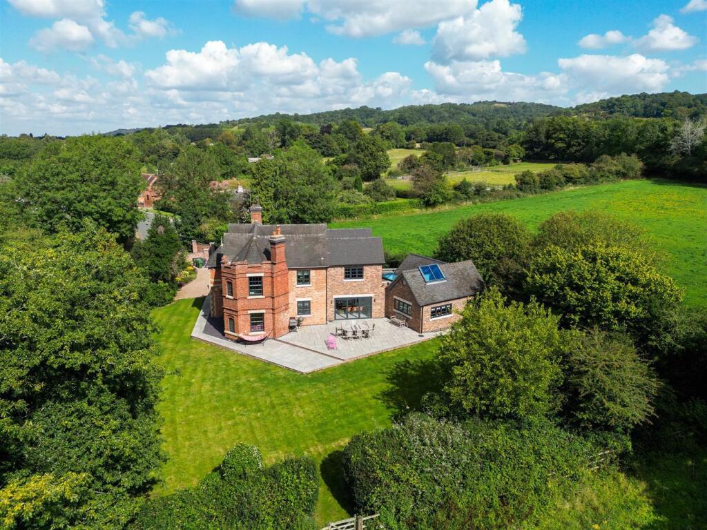 Bromsgrove Road Clent 1.jpg