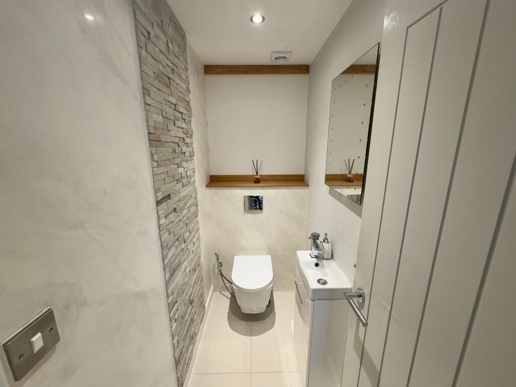 GROUND FLOOR WC