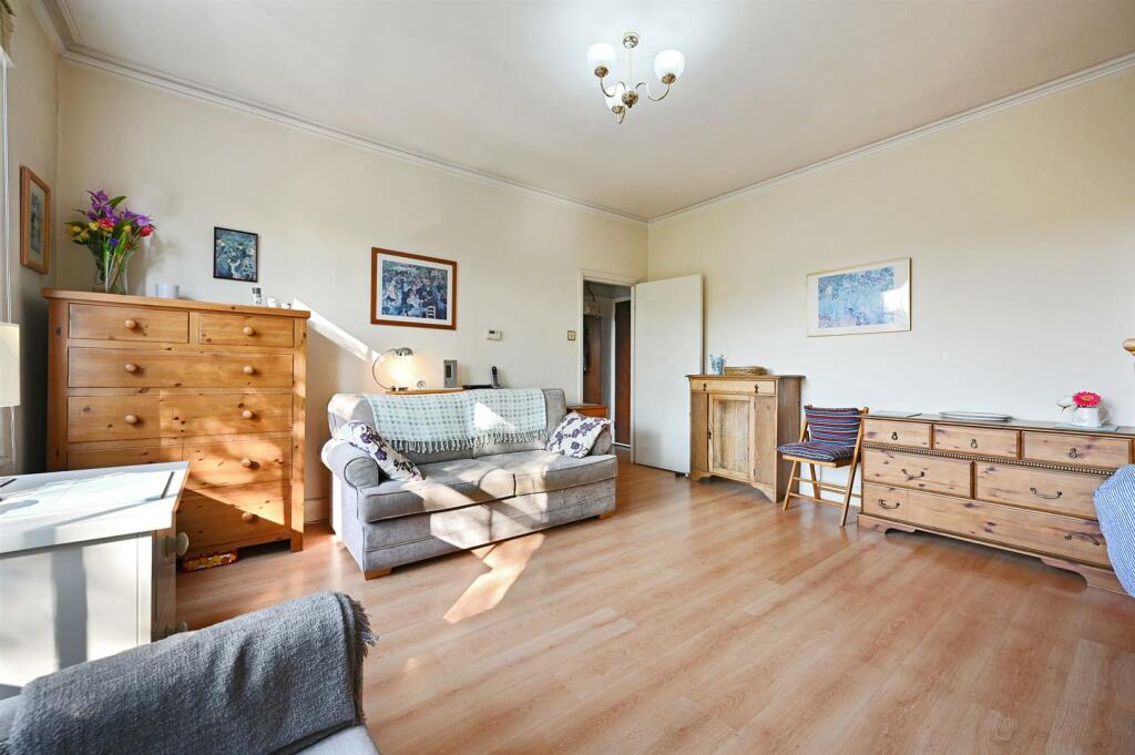 REE - Flat 5, 27 Eaton Rise - StudioB1 (1).jpg