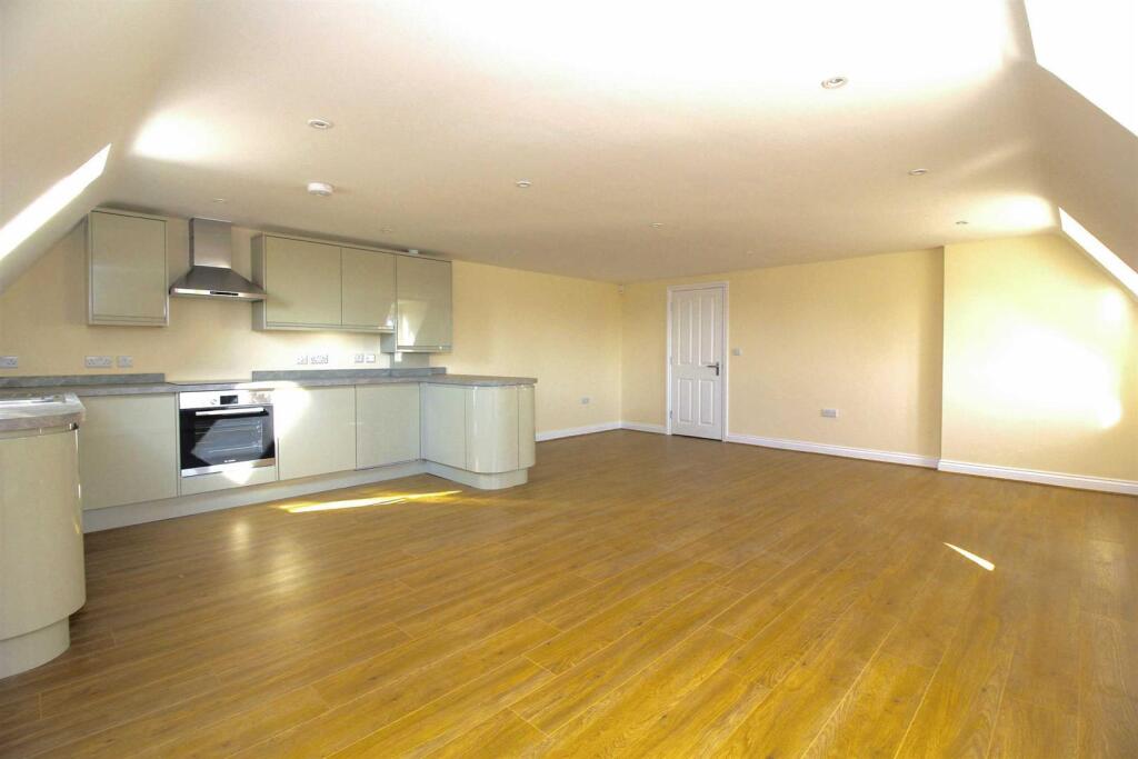 8 Hensington Image.jpg 2.jpg