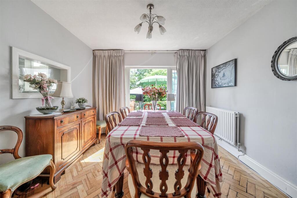 Dining room.JPG