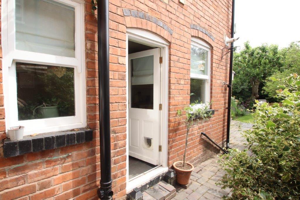 96 grosvenor road (44).jpg