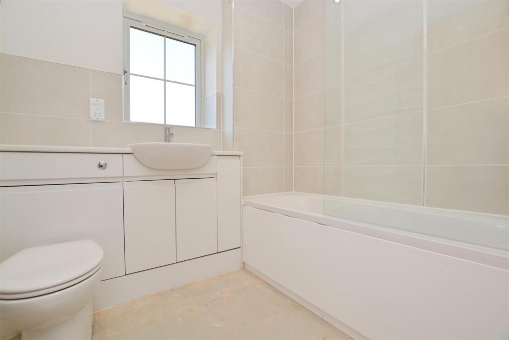 Bathroom Impression