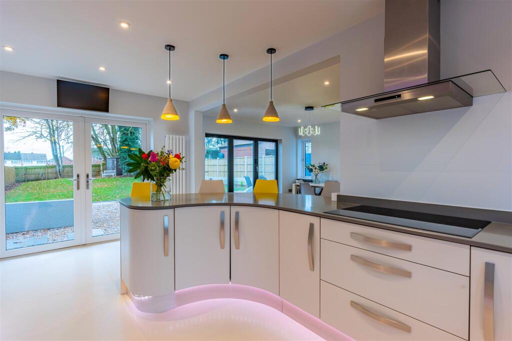 34 Beech Ave (37).jpg