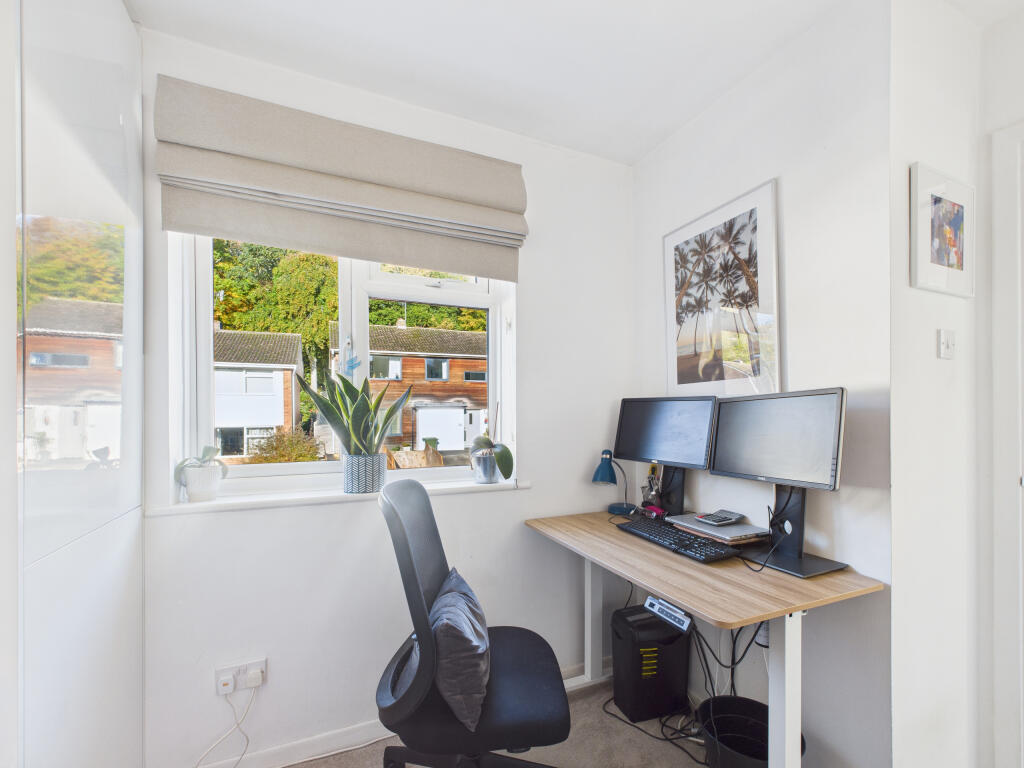 CAM02909G0-PR0508-STILL012