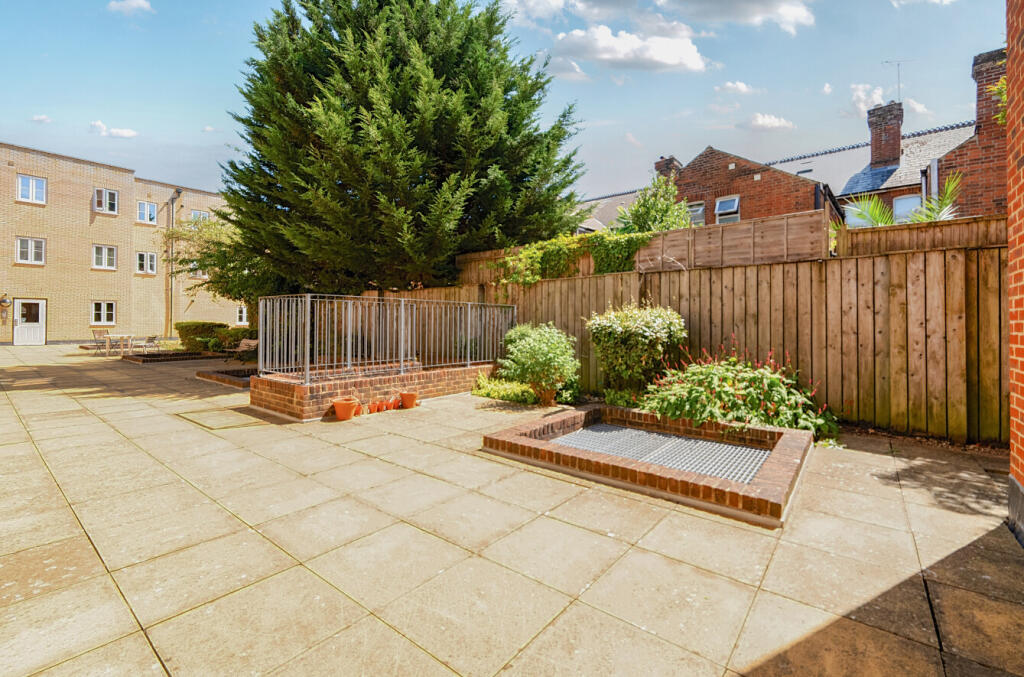 1324598-18-687a4b...