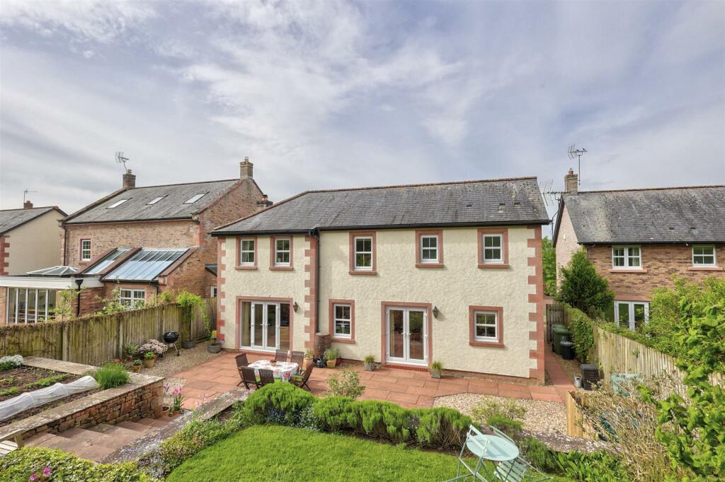 Acorn House