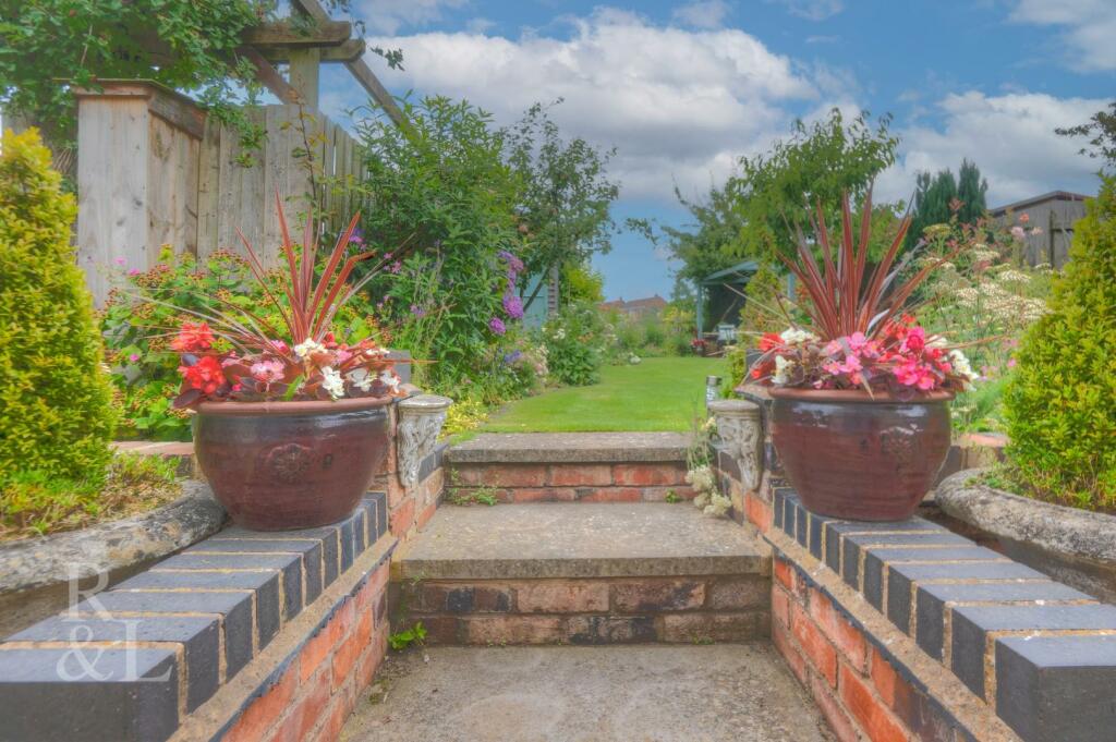 Clifton Road (3).jpg