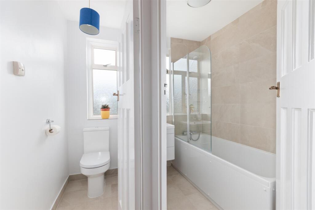 Bathroom &amp; Toilet