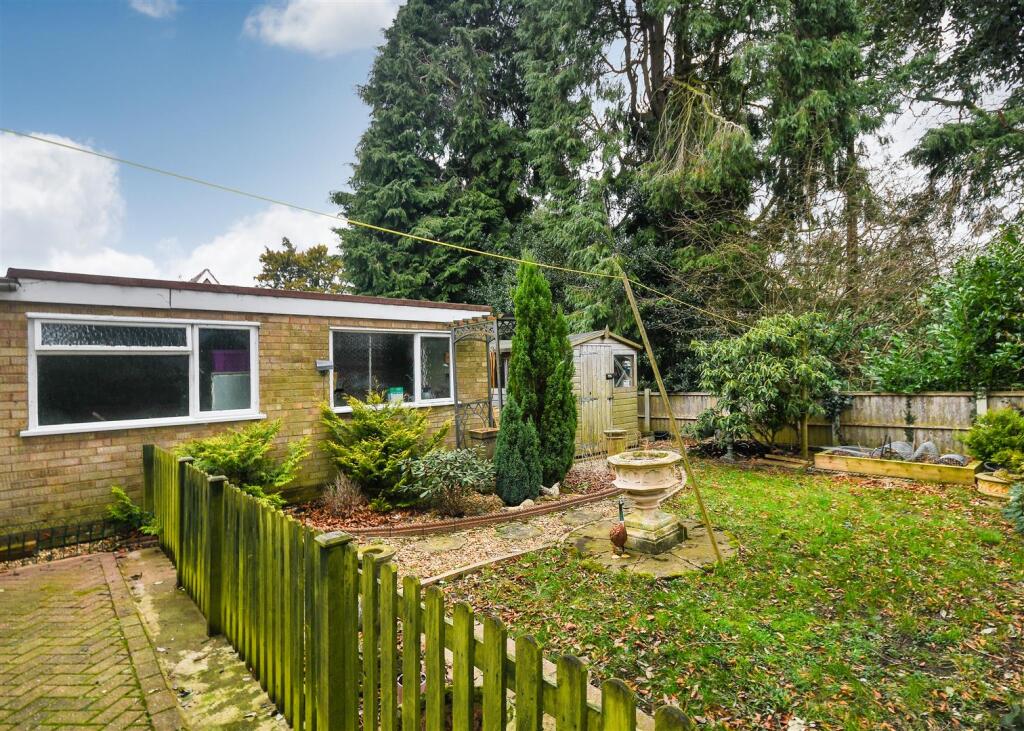 45 Grange Park - Garden.jpg