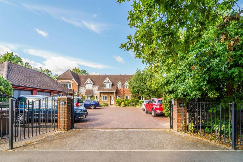 OLD SCHOOLS LANE, LAVANDER LODGE (7).jpg