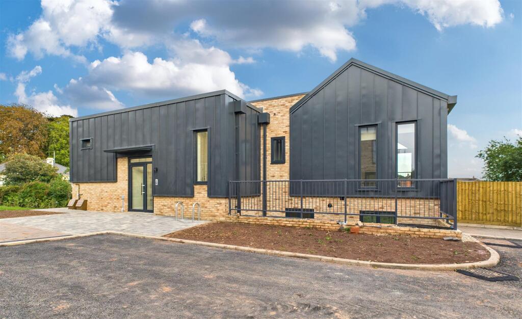 20, Hippisley Road - 00.jpg