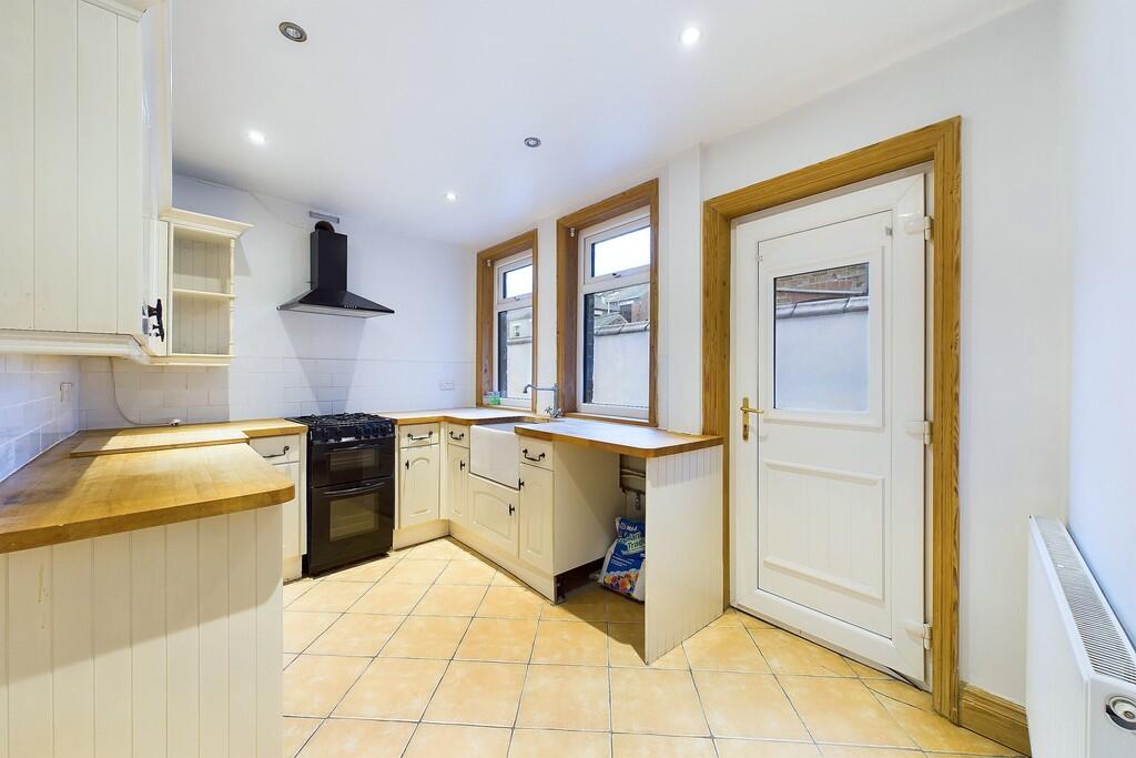 CAM04355G0-PR0022...