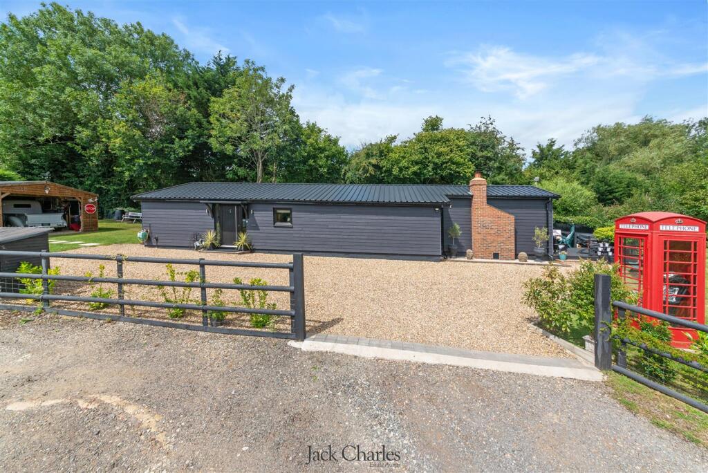 Curtis Stables 44.jpg