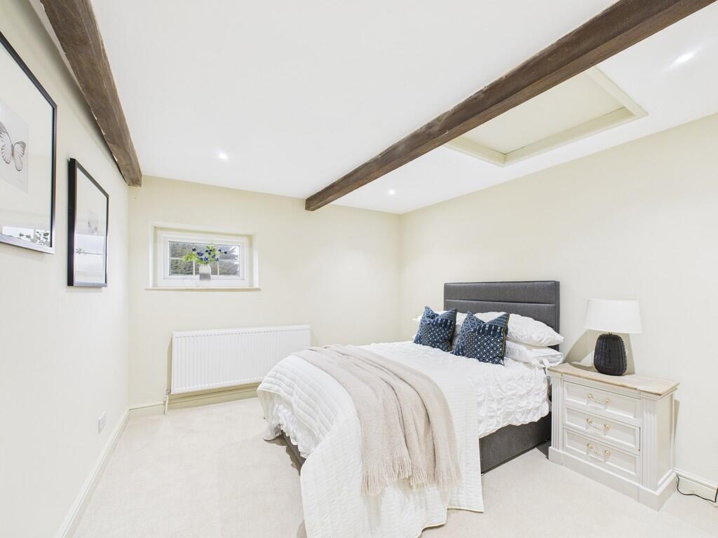 CAM01835G0-PR0357...