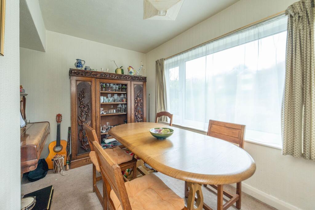 KITCHEN/UTILITY DINER AND LIVING ROOM