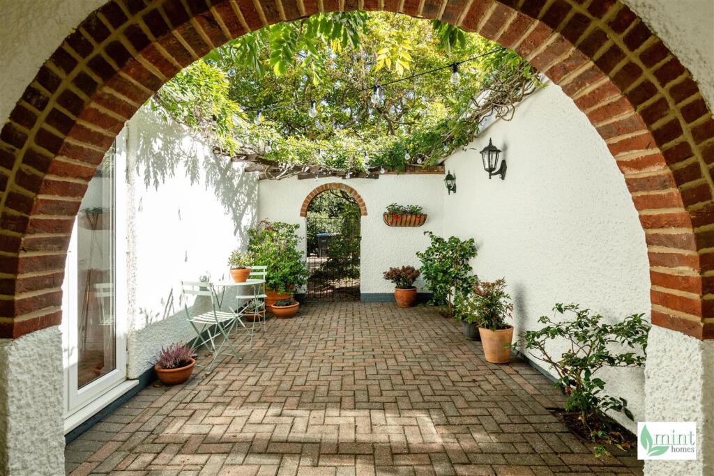 Watermark - 70 Bousley Rise-60.jpg