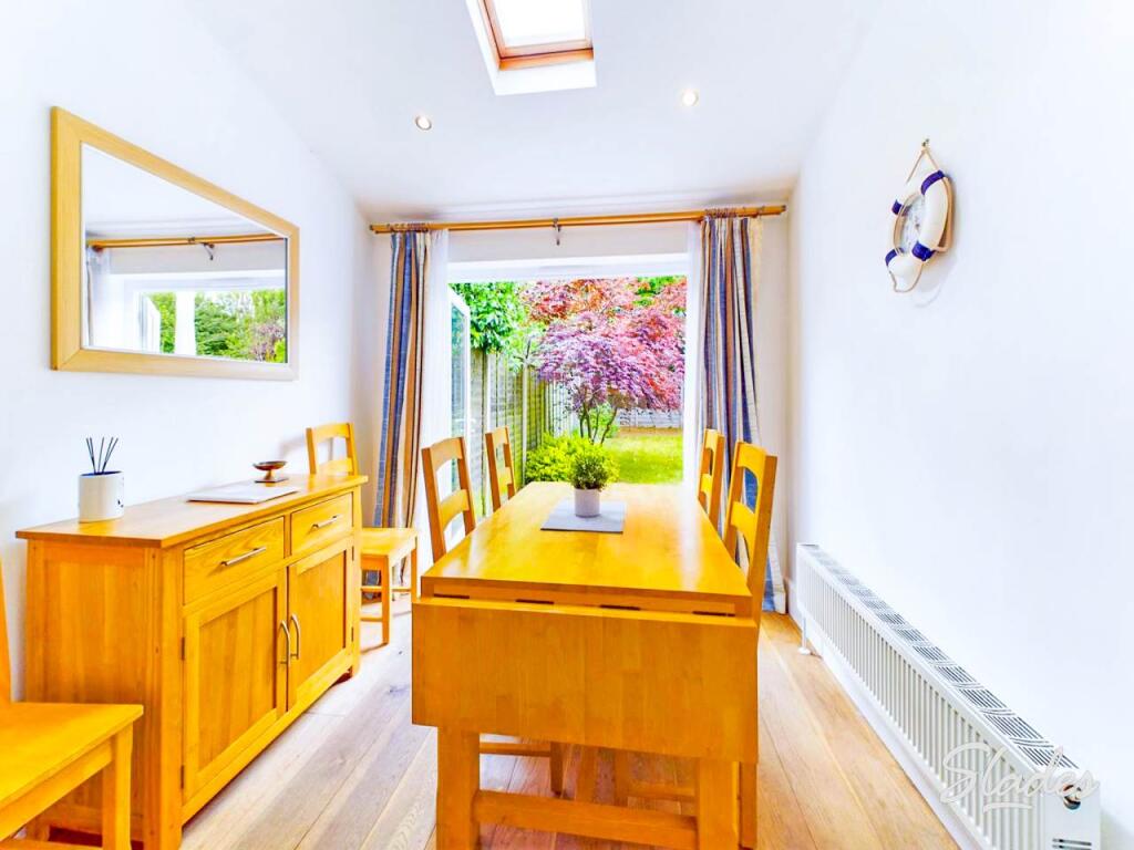 11 wicklea dining ar
