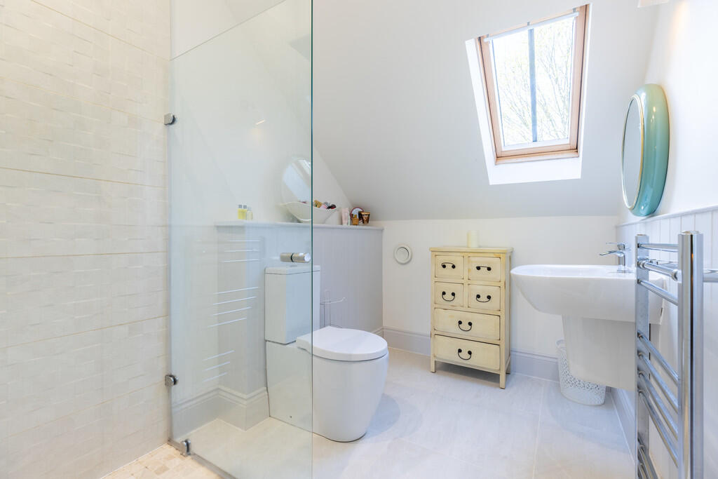 Ensuite Shower Ro...