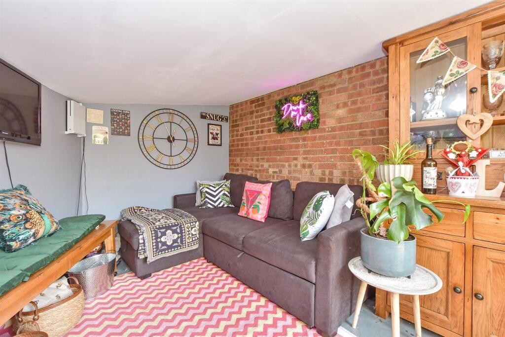 Workshop/Outbuildings