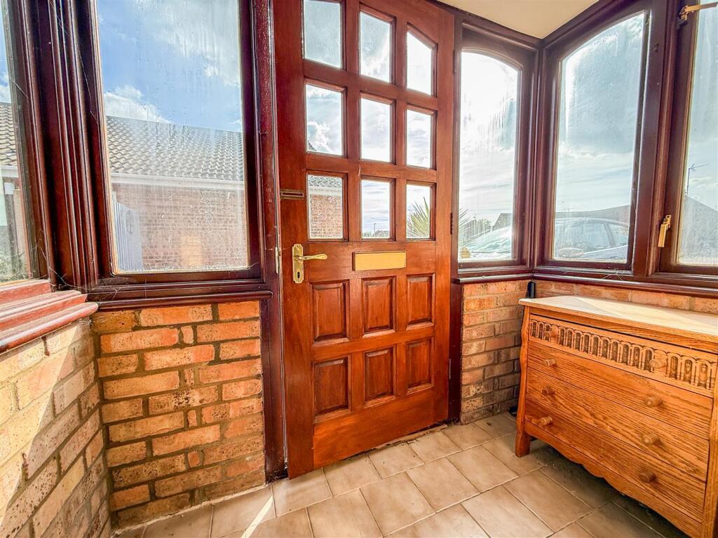 ENTRANCE PORCH