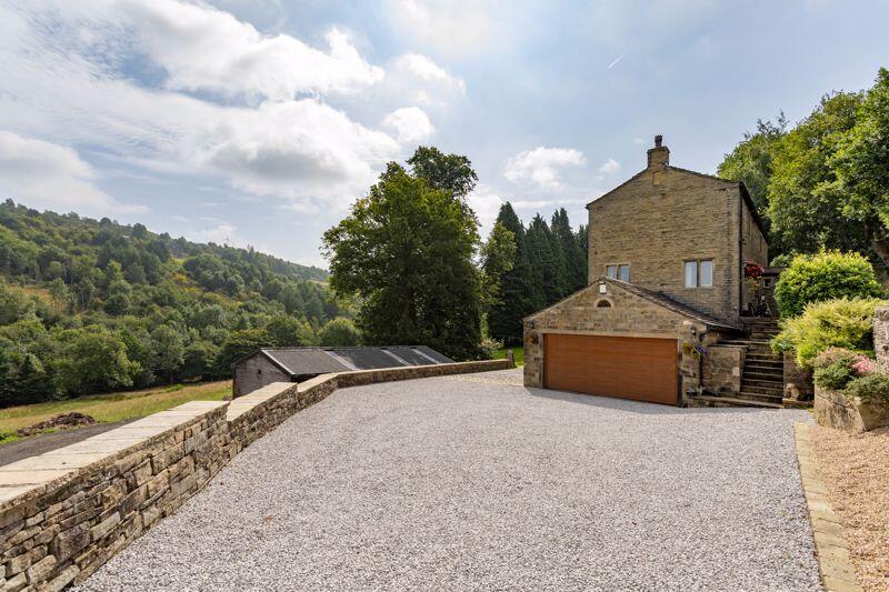 Side Exterior &amp; View