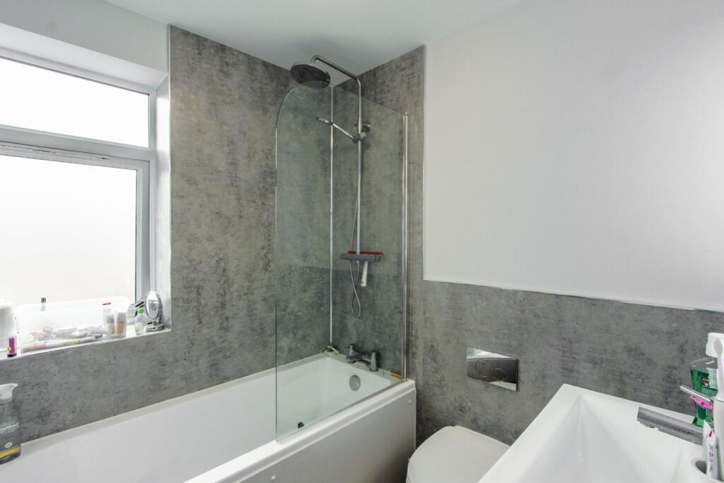 13-bathroom