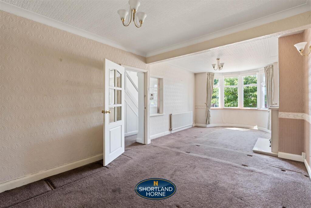 Lounge / Dining Room