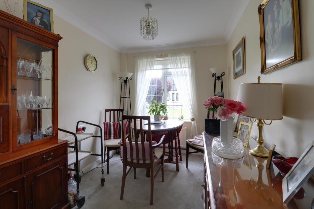 lounge/diner