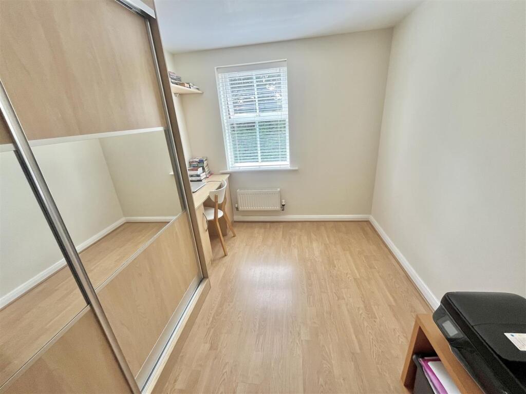 Bedroom 2 Aspect 2