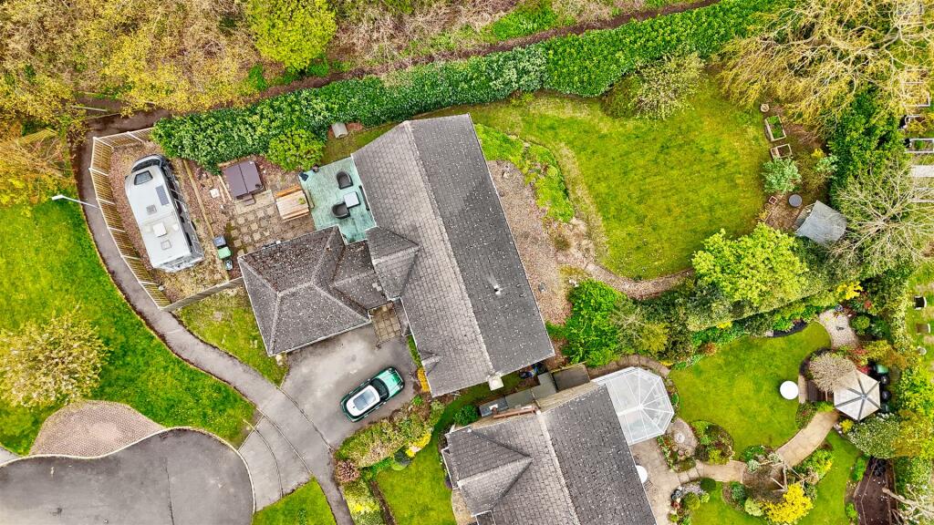 Almondbury, Huddersfield HD5 8XZ 10.jpg