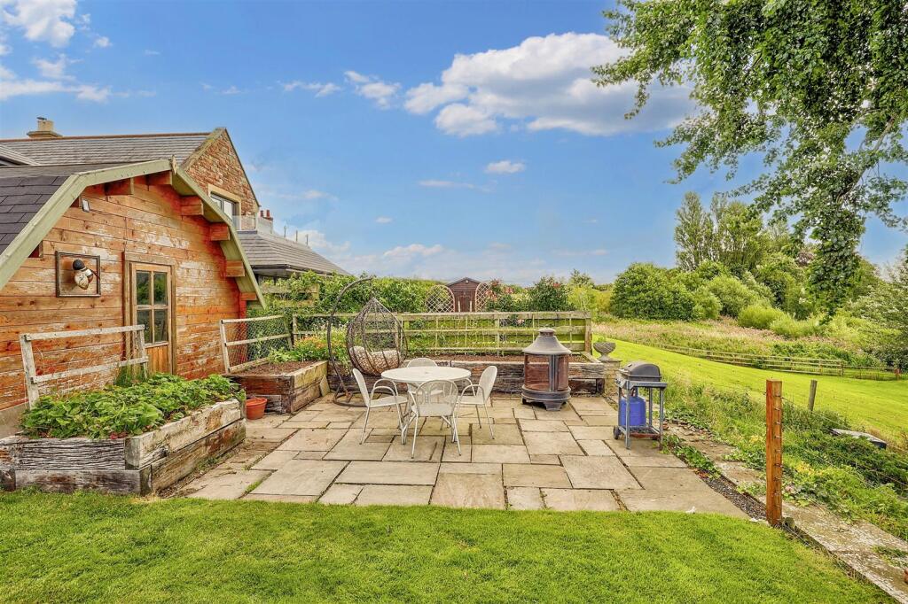Rear Garden Patio
