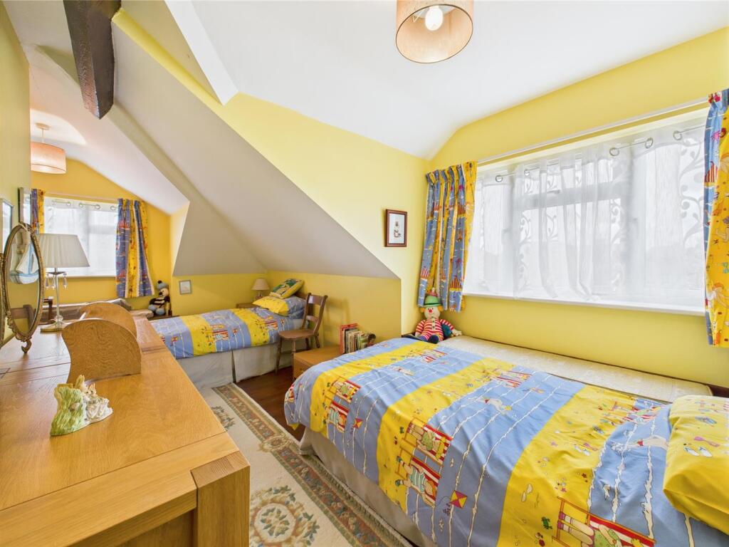 Bedroom:
