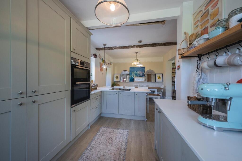 3 Manor Cottages-010.JPG